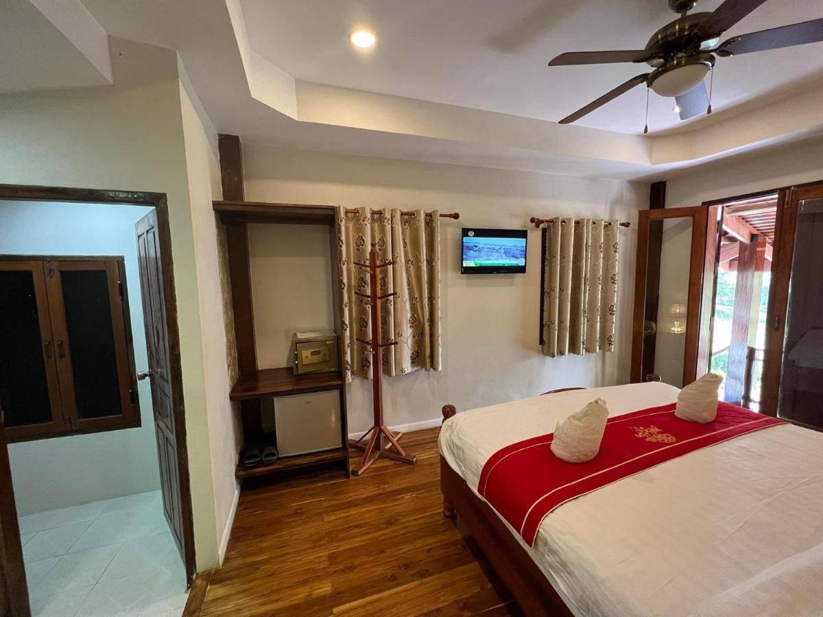 Golden Lotus Namkhan View Hotel Luang Prabang Exterior photo