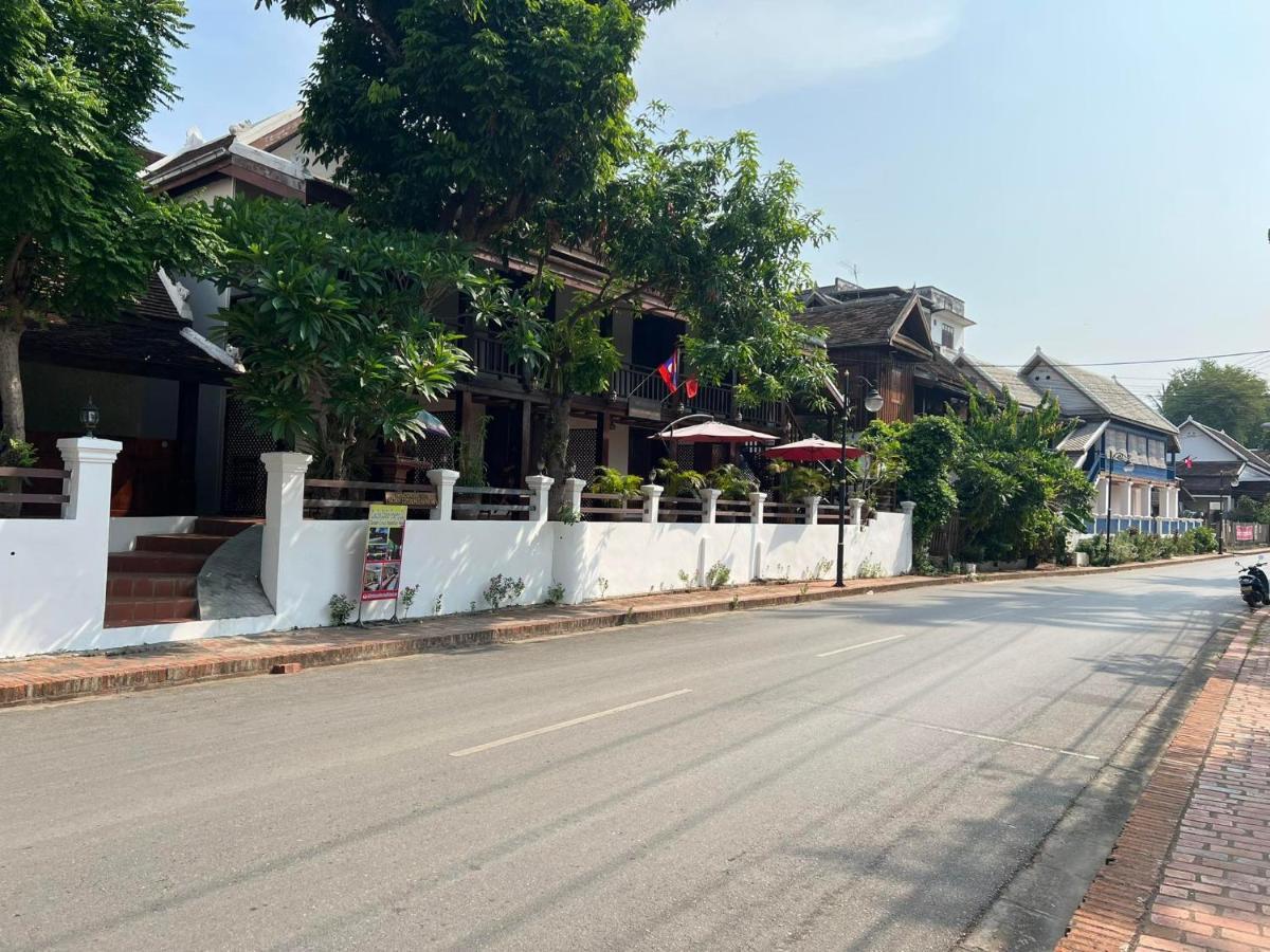 Golden Lotus Namkhan View Hotel Luang Prabang Exterior photo