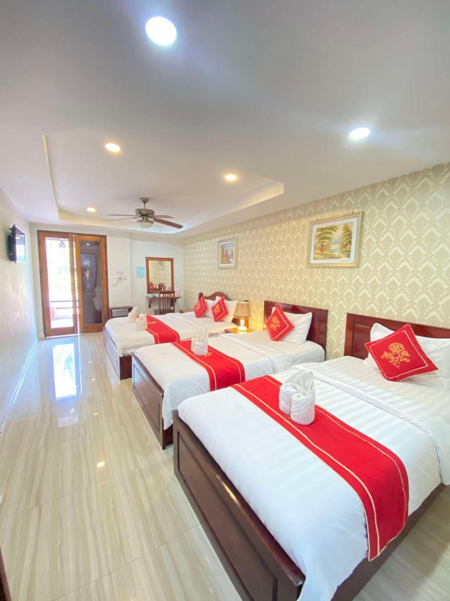 Golden Lotus Namkhan View Hotel Luang Prabang Exterior photo