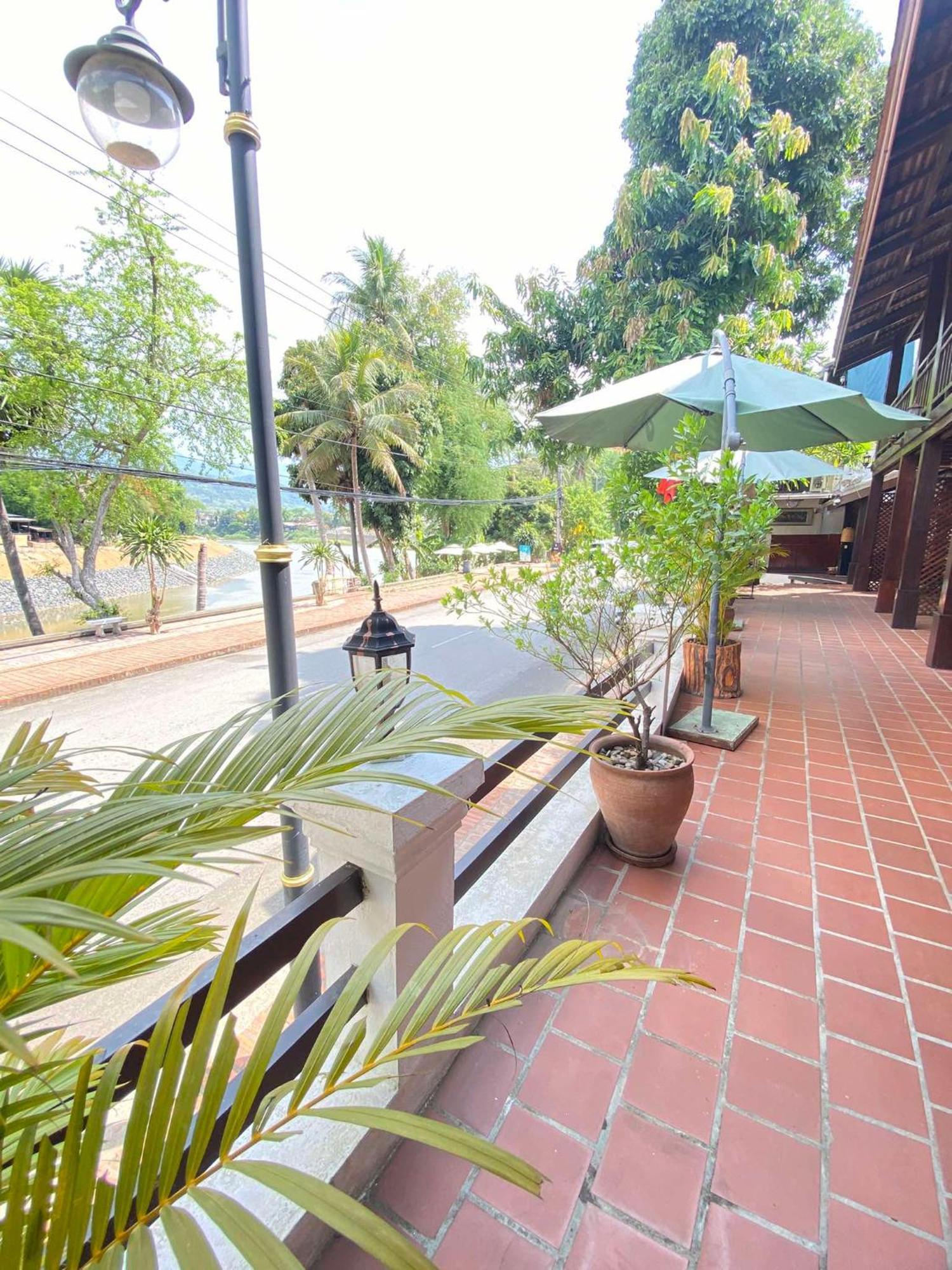 Golden Lotus Namkhan View Hotel Luang Prabang Exterior photo